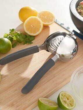 Culinario Series® Tools Citrus Press 10044